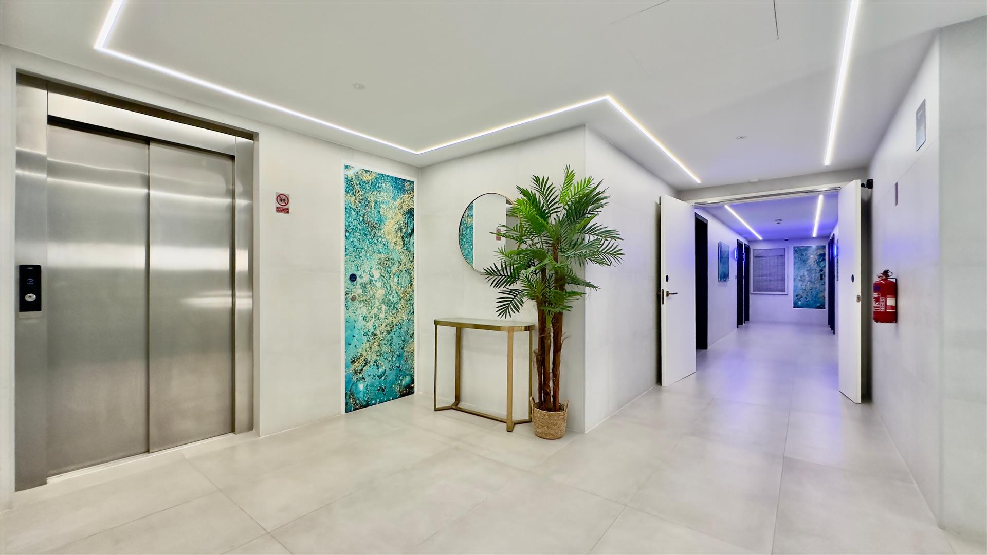 Image of Apartment - 2 Bedrooms - 2 Bathrooms for Sale in Marina Club-Gibraltar, Image 15